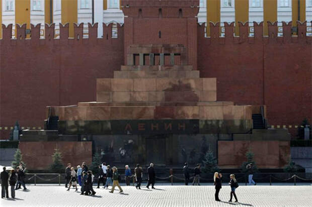 РПЦ высказывается за захоронение Ленина