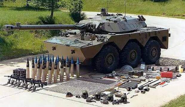 AMX-10RC с боекомплектом