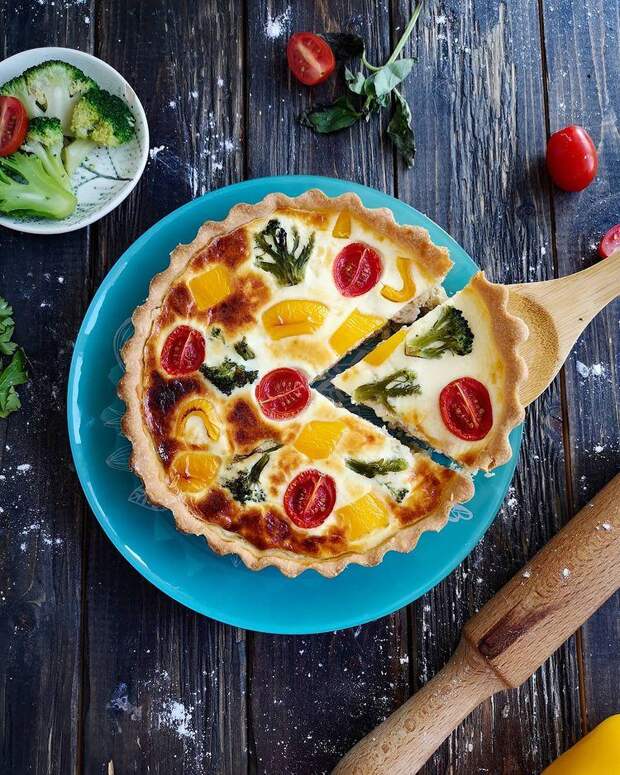 Как сытно накормить всю семью? Приготовить пирог с курицей!