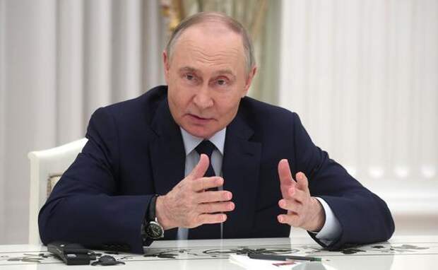 Владимир Путин поручил создать модульные отделения скорой помощи