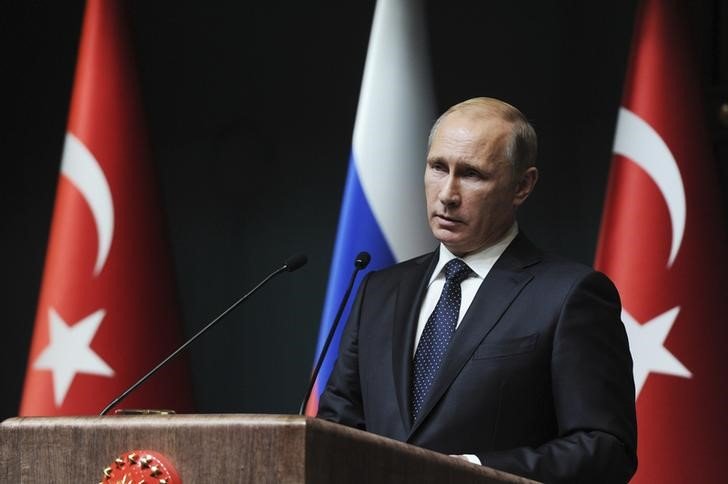 Надо запустить программу обучения отраслевых специалистов в сфере искусственного интеллекта - Путин