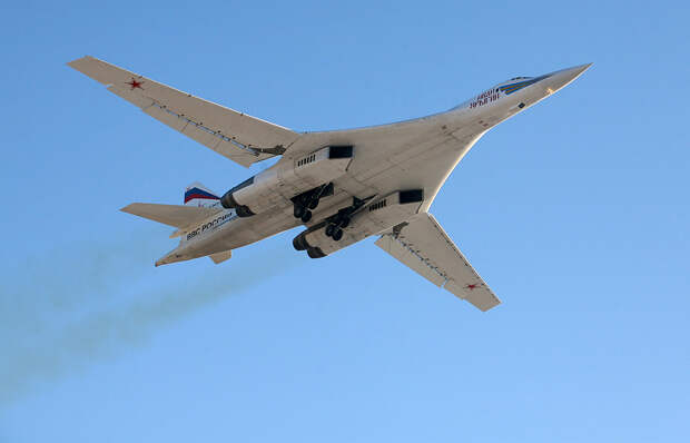 Бомбардировщик Ту-160