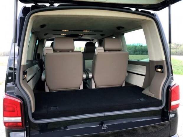 Микроавтобус Volkswagen Multivan с двигателем от Porsche 911