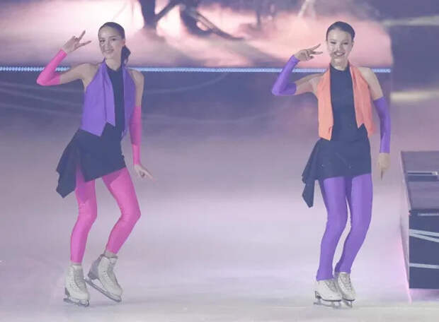 Загитова с посланием дружбы, Щербакова в «танце вампиров» – наши фигуристки выступили в Японии