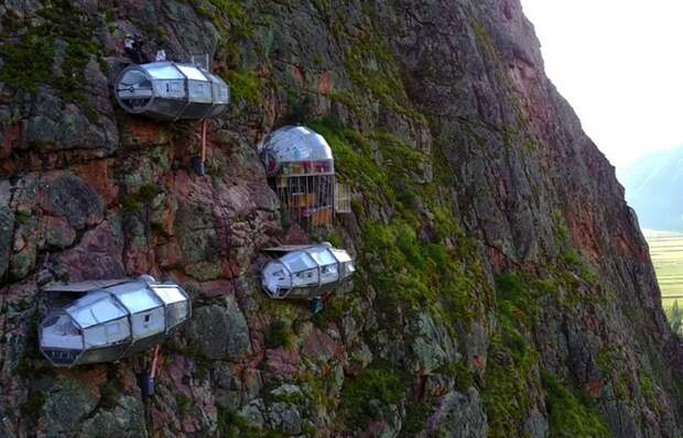 Необычный отель в Перу «Skylodge Adventure Suites».