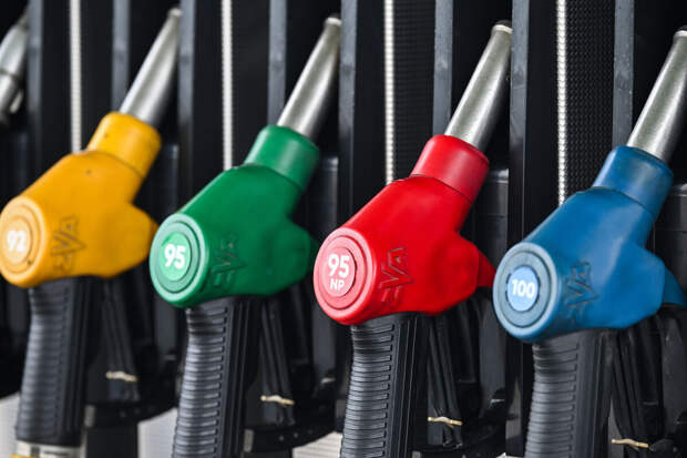 В Казахстане стартовали продажи бензина БИ-95