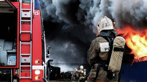 Mash Siberia: житель Новосибирска сжег свою машину при попытке отогреть ее