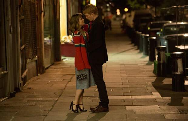 Рэйчел Макадамс и Донал Глисон в фильме «Бойфренд из будущего»