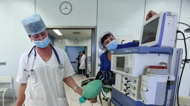 Около 1,5 тысячи аппаратов ИВЛ поставлено в российские регионы