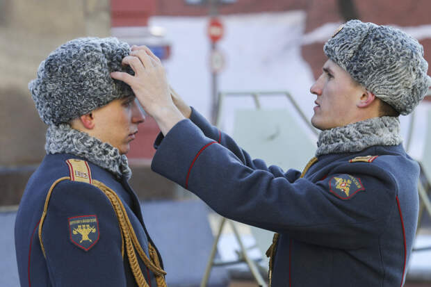 День защитника Отечества в России в 2026 году: история и традиции праздника 23 февраля