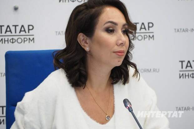 Ильвира Хамматова: «Мин танышу сайтларында утырам»