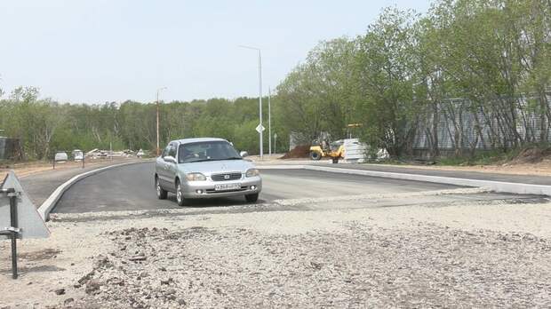 Асфальт на участке дороги по улице Савченко в столице Камчатки уложен на 30%