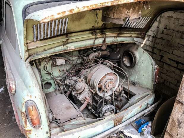 Гаражная находка: ранний "Запорожец" ЗАЗ-965 1961 года выпуска barn find, авто, автомобили, заз 965, заза, запорожец, олдтаймер, ретро авто