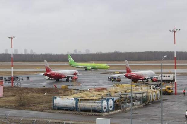 За месяц в Пулково столкнулись два самолета и задержали несколько рейсов