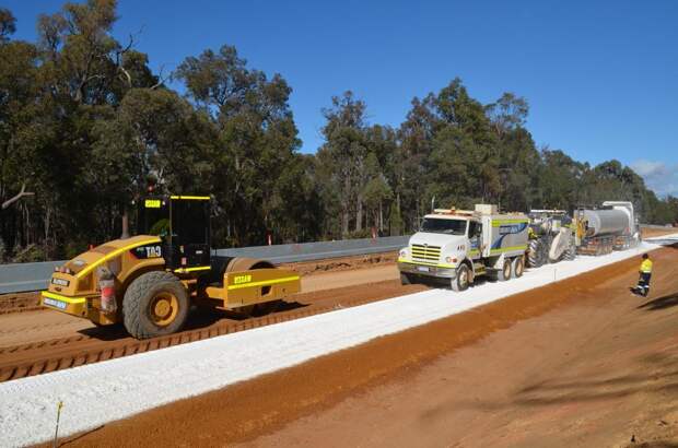 Экологичный асфальт может стать реальностью: итальянский завод планирует начать делать дороги из мусора