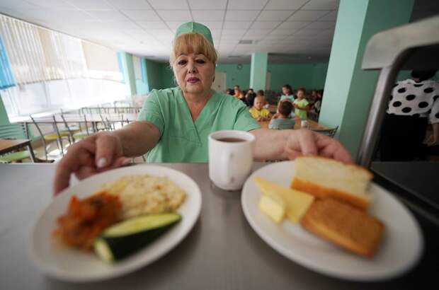 Диетолог раскритиковала школьное питание
