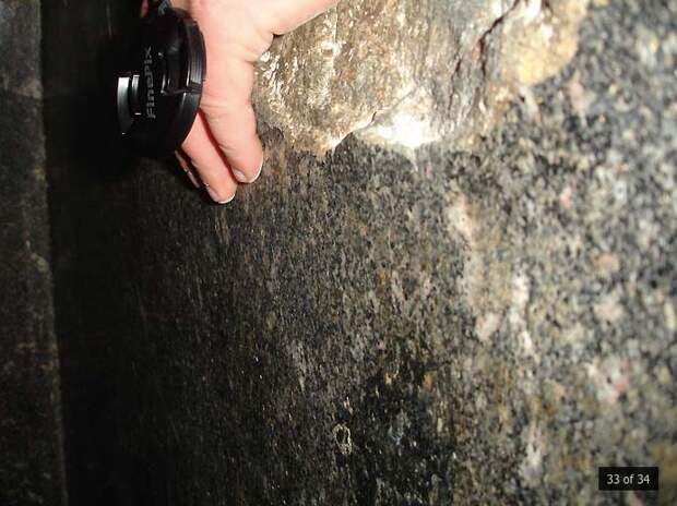 Невероятные каменные саркофаги: первый спуск в Серапеум