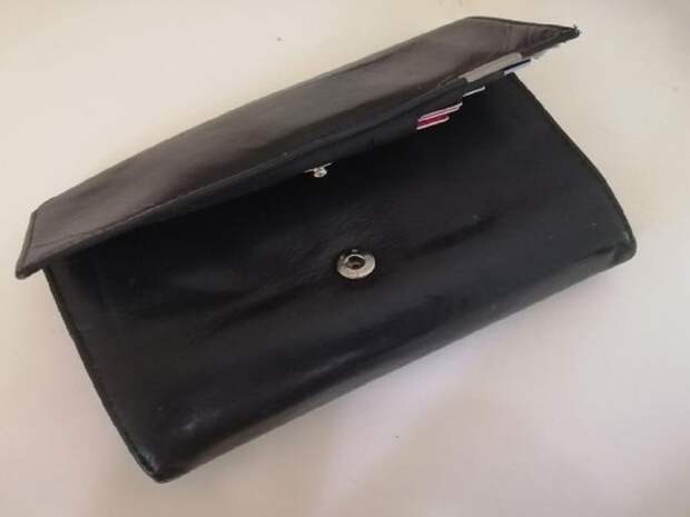 81-летняя жительница Рыбинска не устояла перед соблазном и украла в магазине кошелек