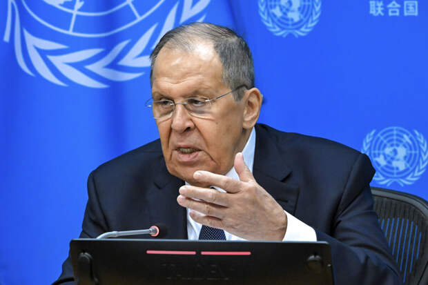Лавров назвал ультиматум Запада по Украине показательным бредом