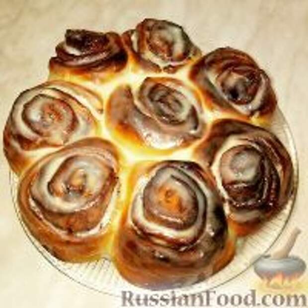Фото к рецепту: Булочки "Синнабон" с корицей