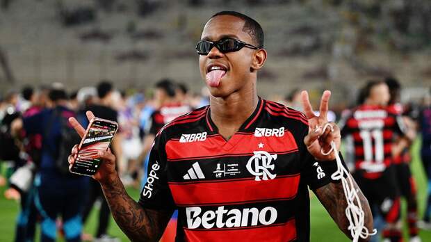 «Зенит» вступил в борьбу за нападающего «Фламенго», предложив 10 млн евро