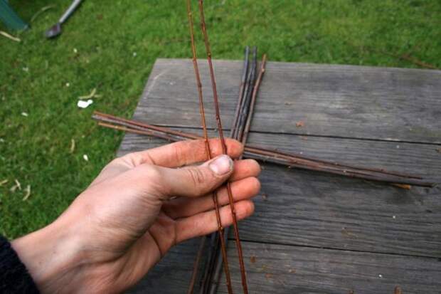 Как сплести корзинку из ивовых прутьев. Мастер-класс (35) (650x434, 126Kb)