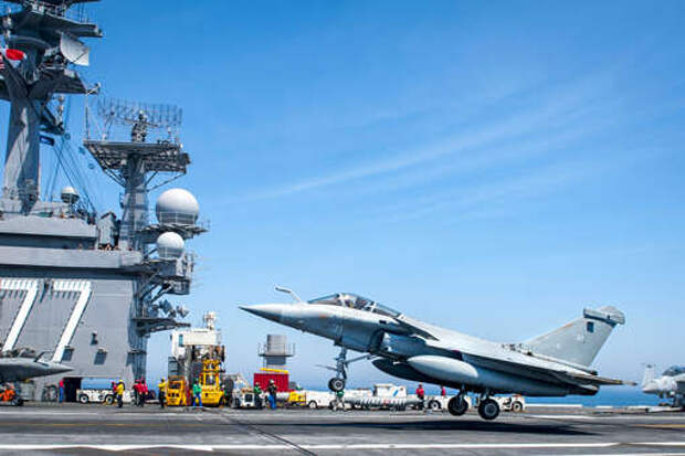 Tribune: Индия попросила Францию поставить ей самолеты Rafale Marine