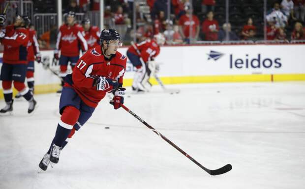 Экс-игрок ЦСКА потерял 300 млн рублей за отъезд в НХЛ? Шумаков назвал это полезным опытом