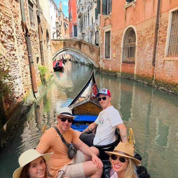 Нестеров расстался с Валиевой и продолжит карьеру в "Тракторе"