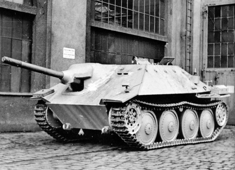 Один из первых опытных образцов Jagdpanzer 38, апрель 1944 года артиллерия, бронетехника, вмв, германия