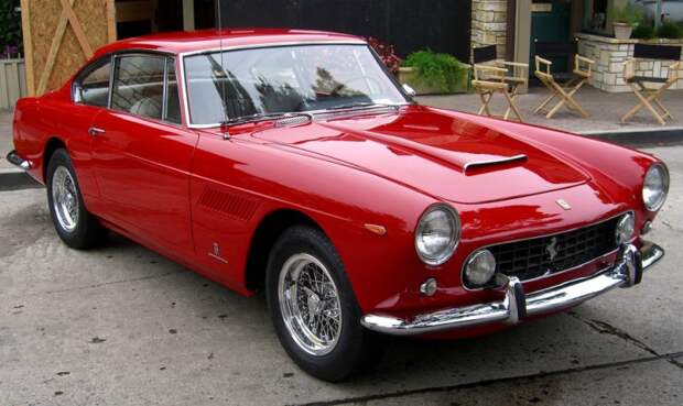 Ferrari 250 GT Spyder California SWB 1962 года.