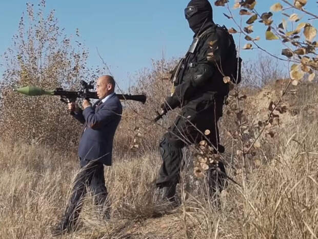 Фейковый депутат Наливкин провел “спецоперацию” по “ликвидации яхты чиновника” (ВИДЕО)