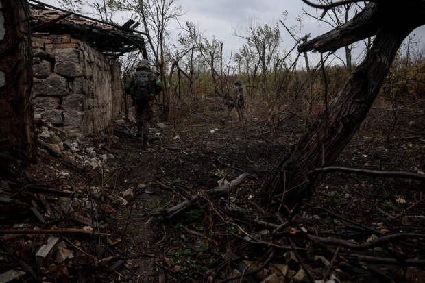 Украинский солдат помог раненому бойцу ВС России и добровольно сдался