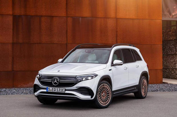Mercedes-Benz представила 7-местный электрический кроссовер EQB. Запас хода более 500 км, полный привод и мощность 290 л.с.