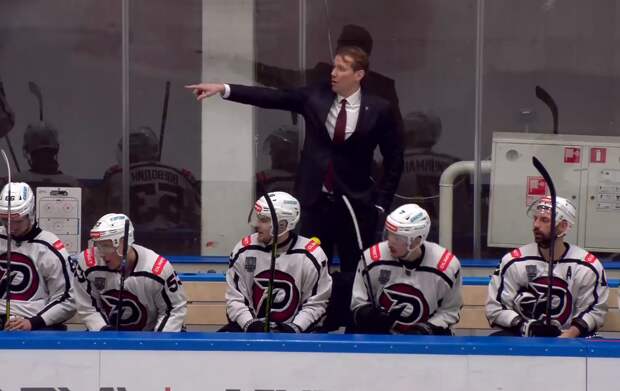 Хоккеисты тюменского «Рубина» оказались на грани вылета из плей-офф ВХЛ