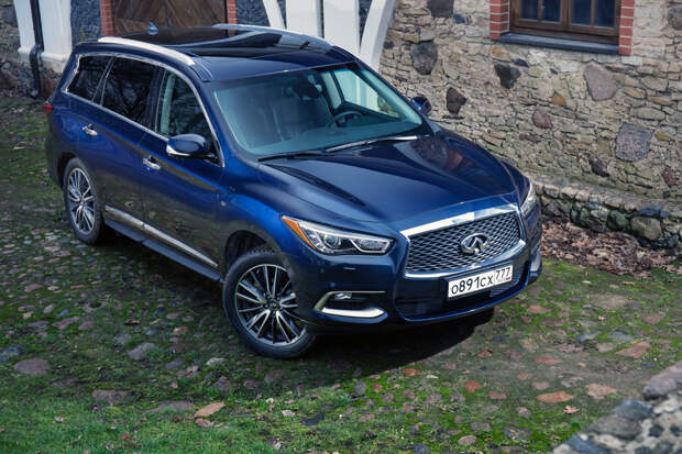 Первый в России тест обновленного Infiniti QX60. Фото 3