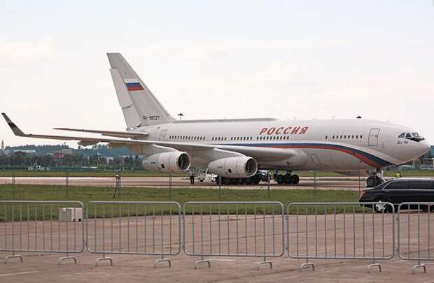 «Ильюшин» загоняют в штопор