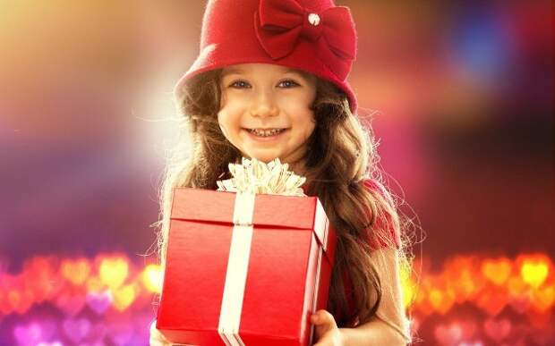 Популярные и полезные подарки для девочек