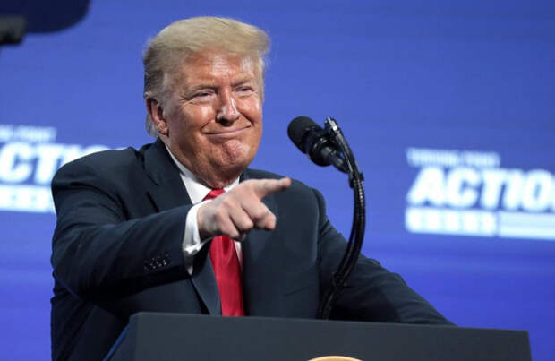 Глава Twitter увидел опасность в блокировке аккаунта Трампа