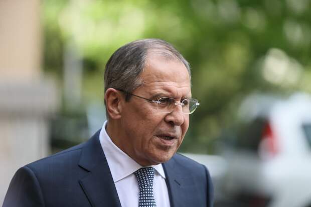 Лавров вспомнил анекдот об армянском радио, говоря об искусстве дипломатии