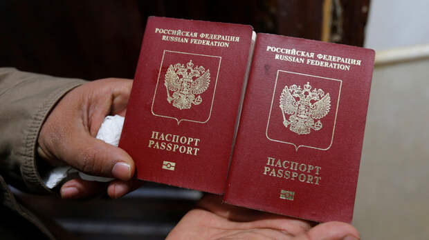 За пять лет число получивших российское гражданство иностранцев выросло почти втрое