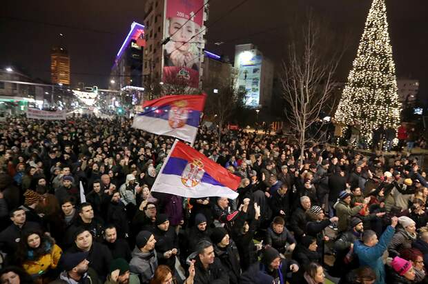 Демонстрация против Вучича в Сербии-5, 29.12.18.png