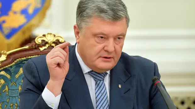 Порошенко поручил направить в Мали 20 военнослужащих Украины