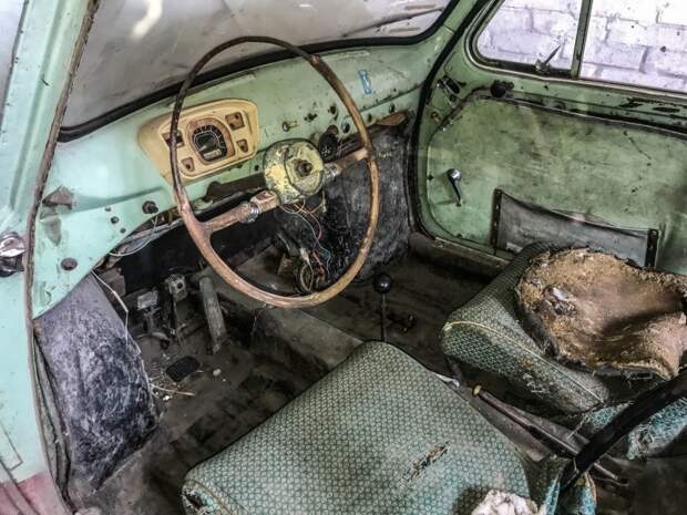 Гаражная находка: ранний "Запорожец" ЗАЗ-965 1961 года выпуска barn find, авто, автомобили, заз 965, заза, запорожец, олдтаймер, ретро авто