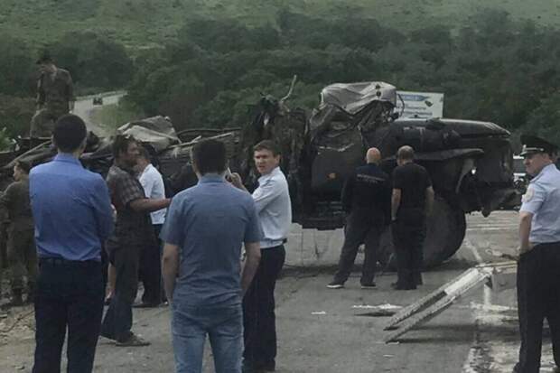 Полиция рассказала подробности страшного ДТП в Хасанском районе с участием иномарки и Урала