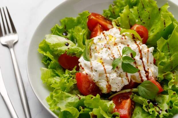 Страчателла – популярный итальянский сыр, приготовленный по особой технологии