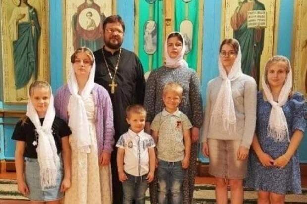 Многодетная семья священника Бондарского округа награждена медалью ордена "Родительская слава"