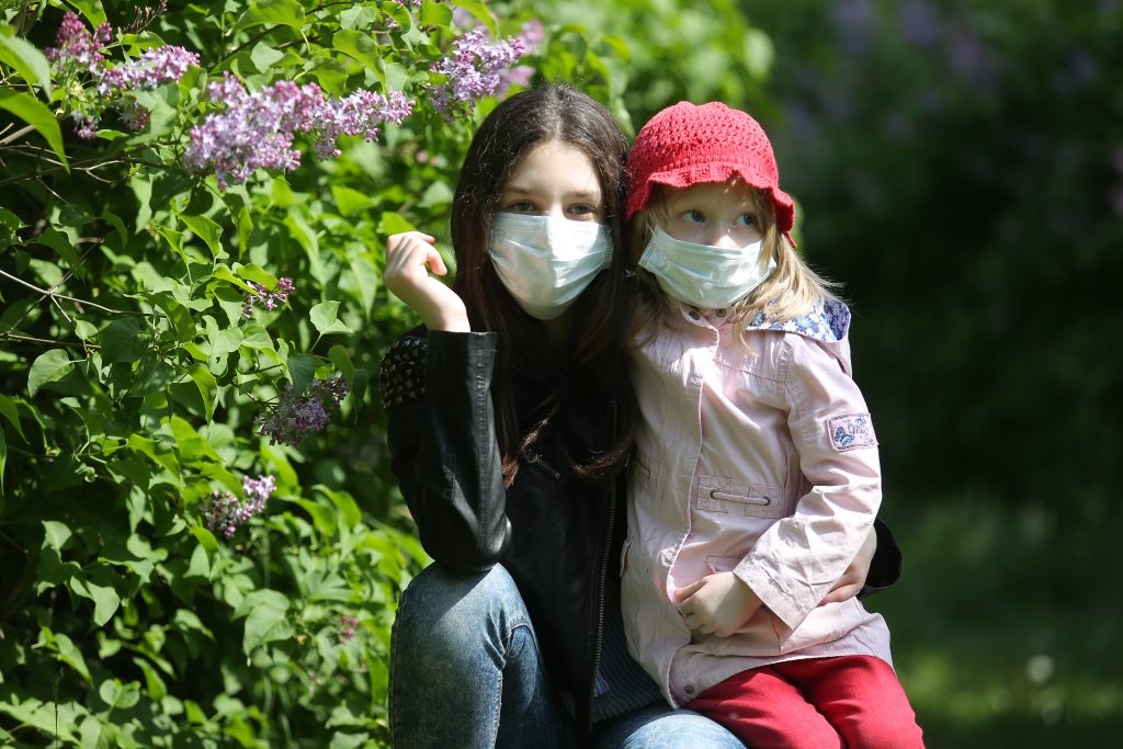 С понедельника жители города могут выходить из дома для прогулок и занятий спортом/Артур Новосильцев, «Восточный округ»