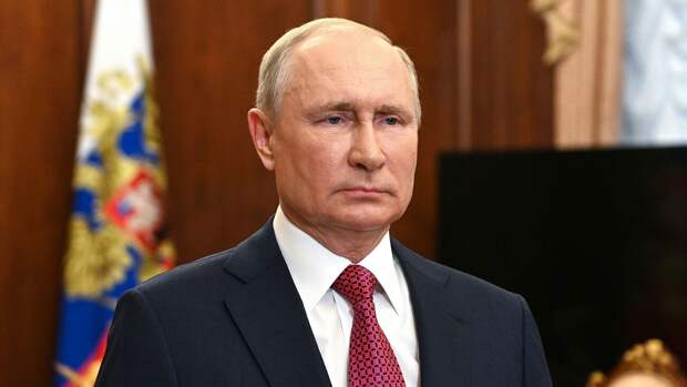 Политологи рассказали об ожиданиях от прямой линии с Путиным 