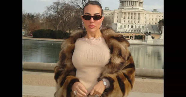 Частный джет, шубы и Hermes: Джорджина Родригес посетила премьеру докфильма о Мелании Трамп в Белом доме, и её раскритиковали в сети